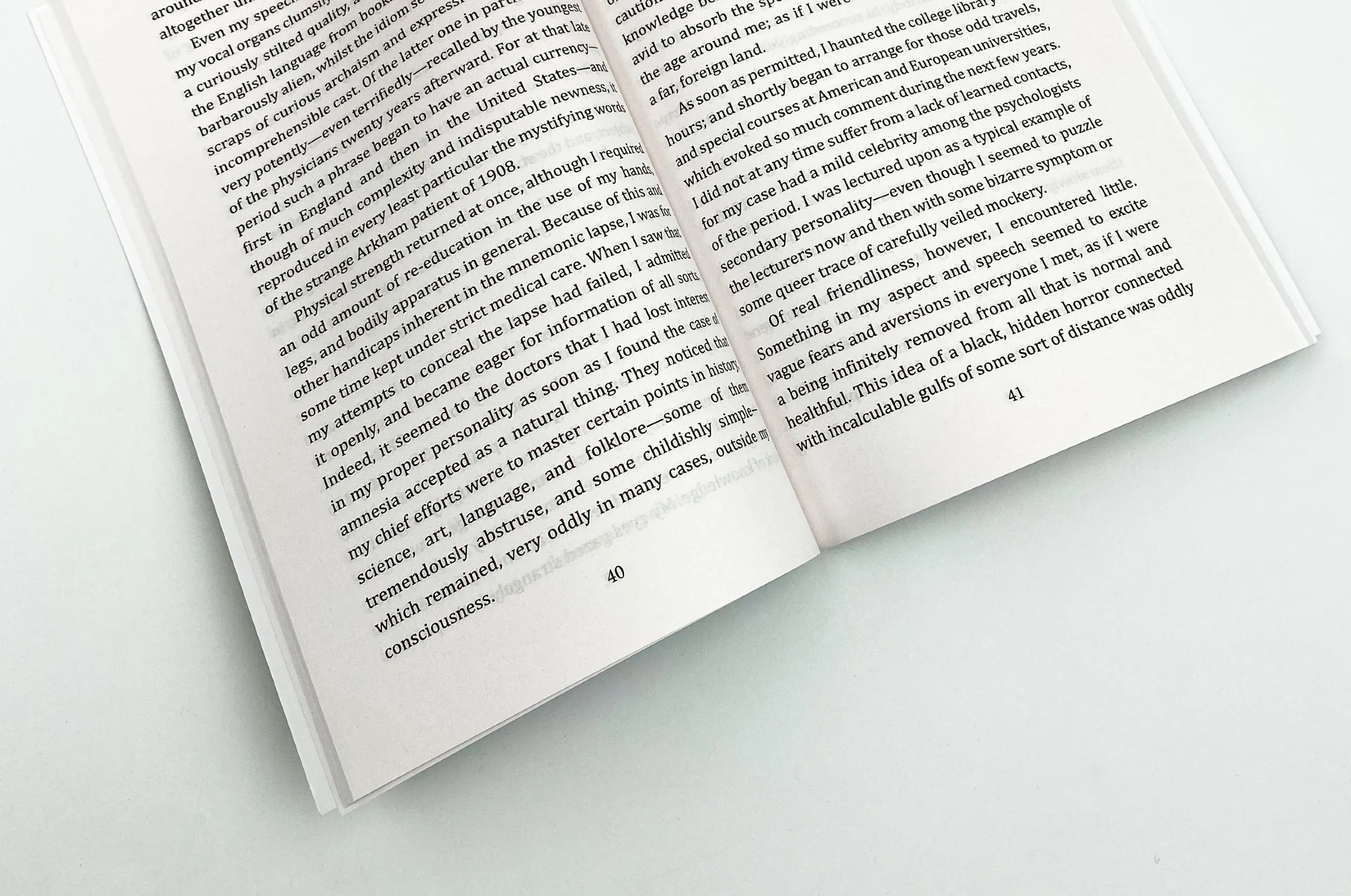 The Haunter of the Dark. Автор — Говард Лавкрафт. 