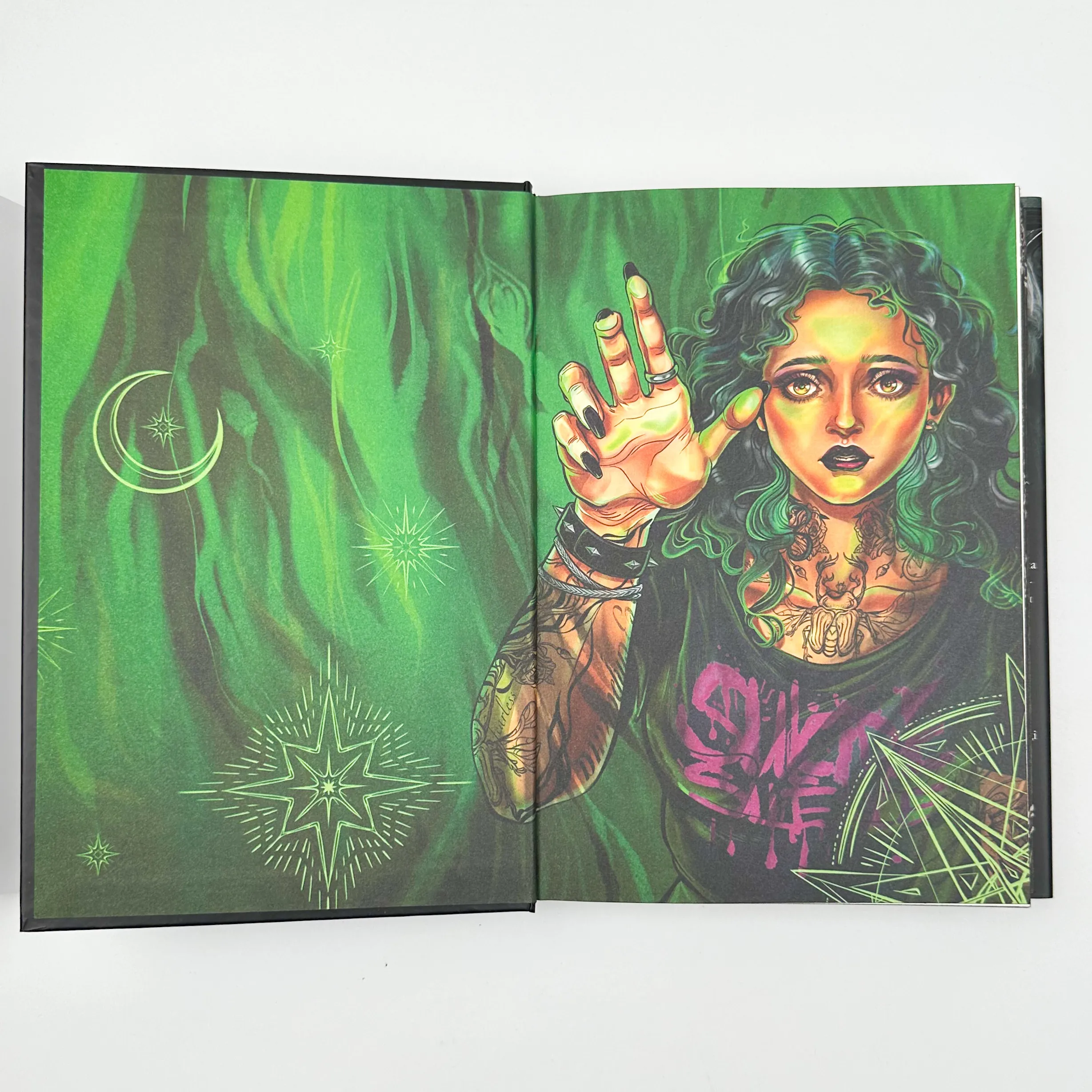 Книга ночі (з кольоровим зрізом). Автор — Голлі Блек. 