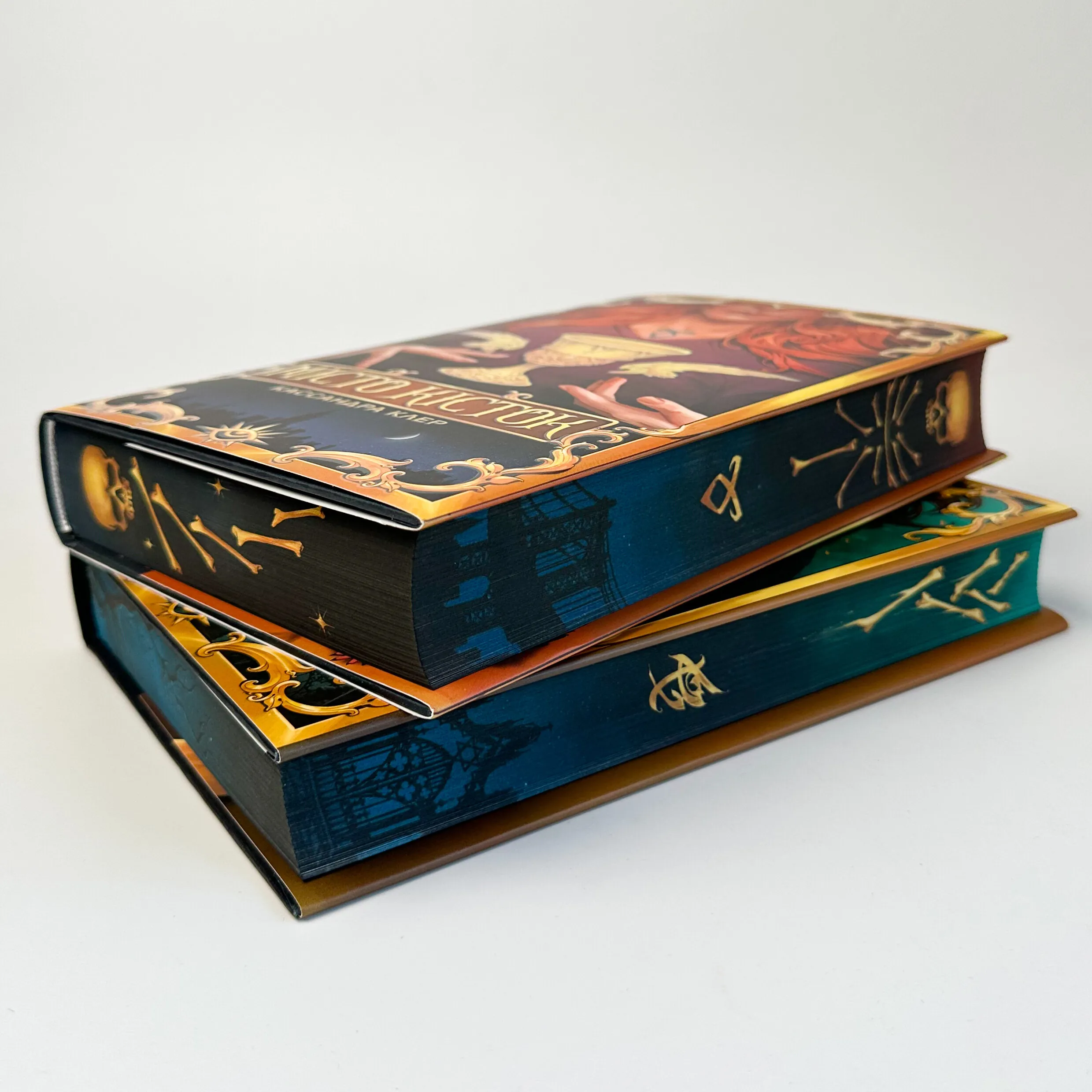 Місто кісток. Автор — Касандра Клер. 