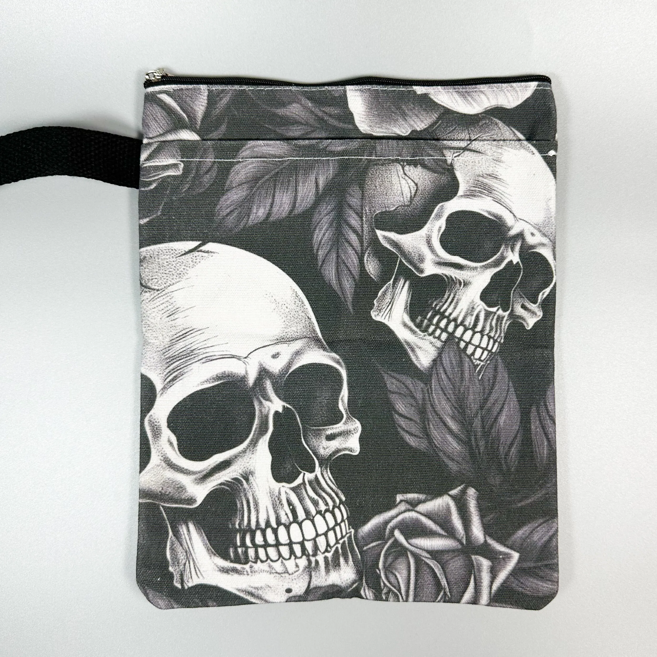 Чохол для книг з черепами 