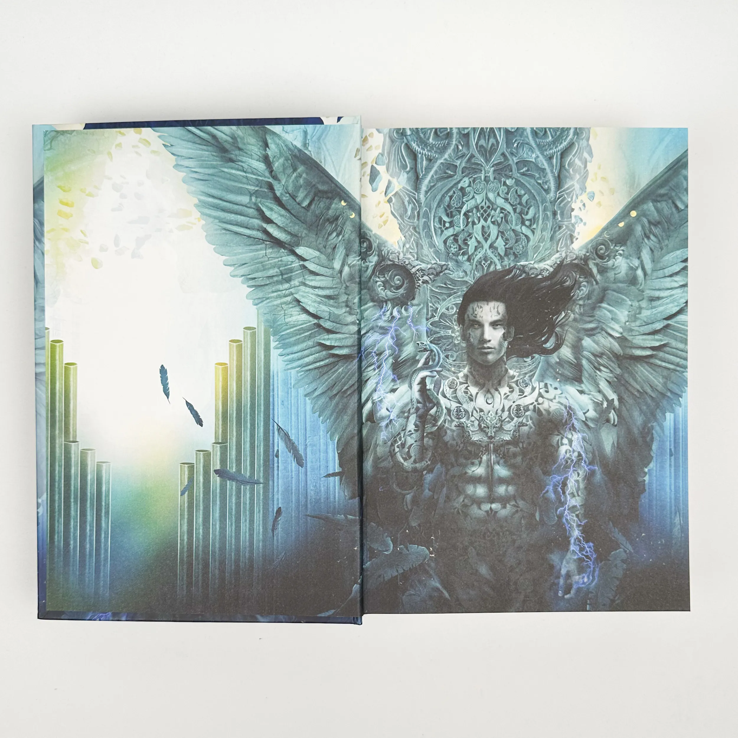 Дім Неба і Подиху. Місто Півмісяця. Книга 2. Автор — Сара Джанет Маас. 