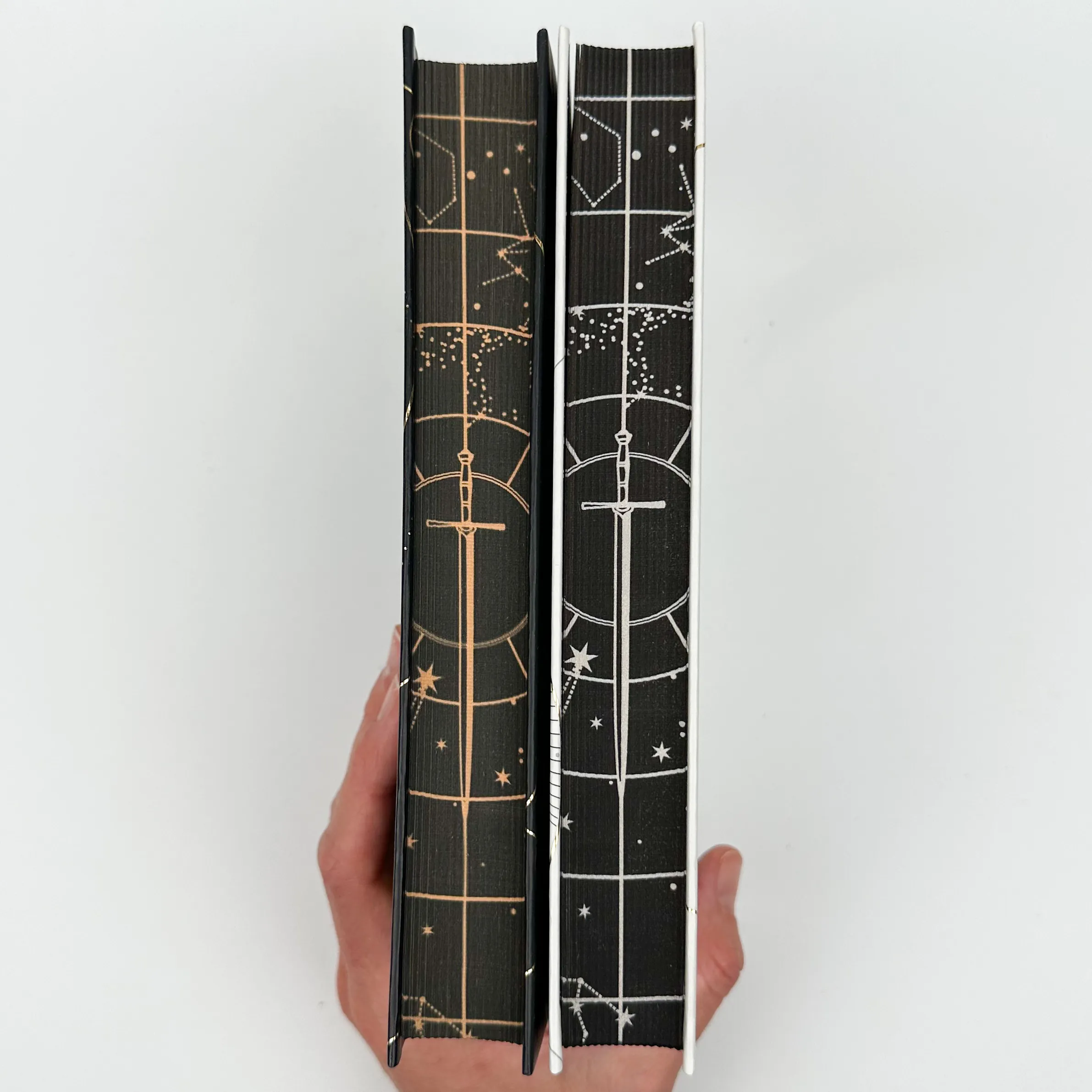 Парадокс Атласа. Книга 2. Автор — Оліві Блейк. 