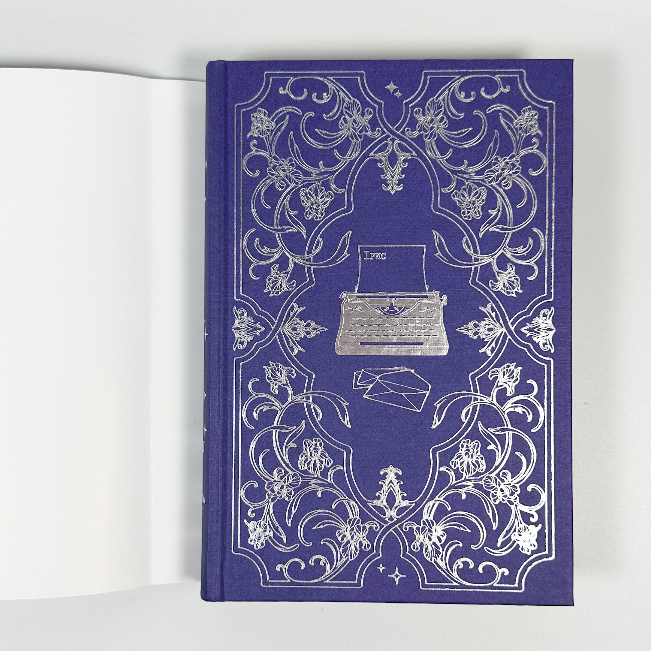 Божественні супротивники. Автор — Ребекка Росс. 